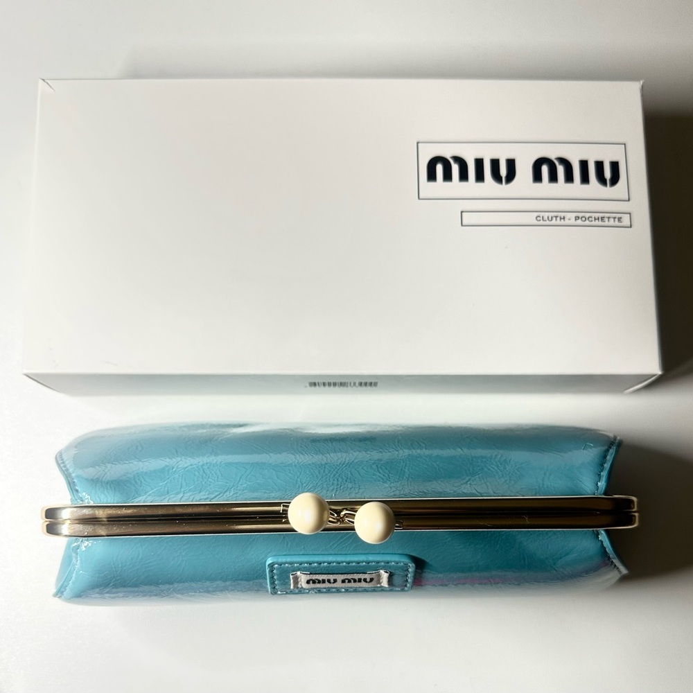 Miu Miu Sky Blue or Turquoise Patent Faux Leather Clutch with Gold Chain GWP NWB - Picture 13 of 15